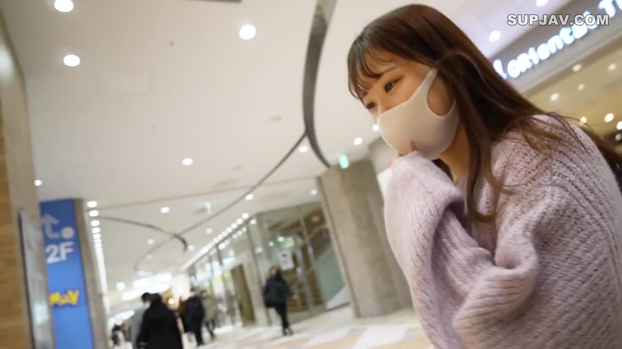 [FC2] 邀請性慾極強的美女店員來做性工作，集體顏射口射美麗臉龐～FC2-PPV-3675355