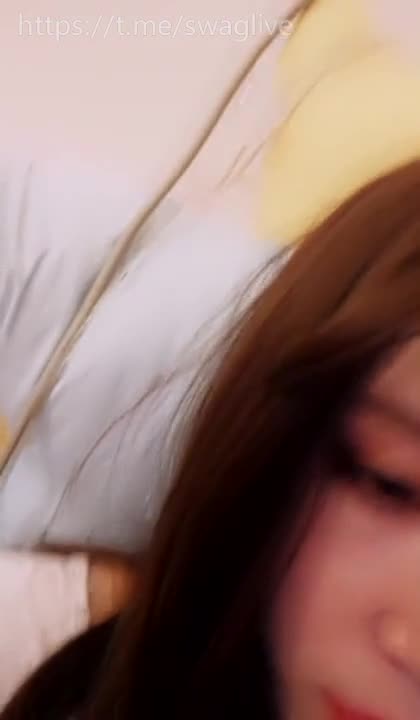 高顏值極品女神小主播希希開箱高震率內置自慰器，淫語、高潮...