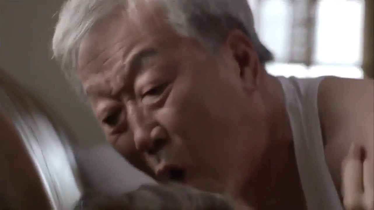 [韓國] 三級電影~正妹保母被阿公硬上!!