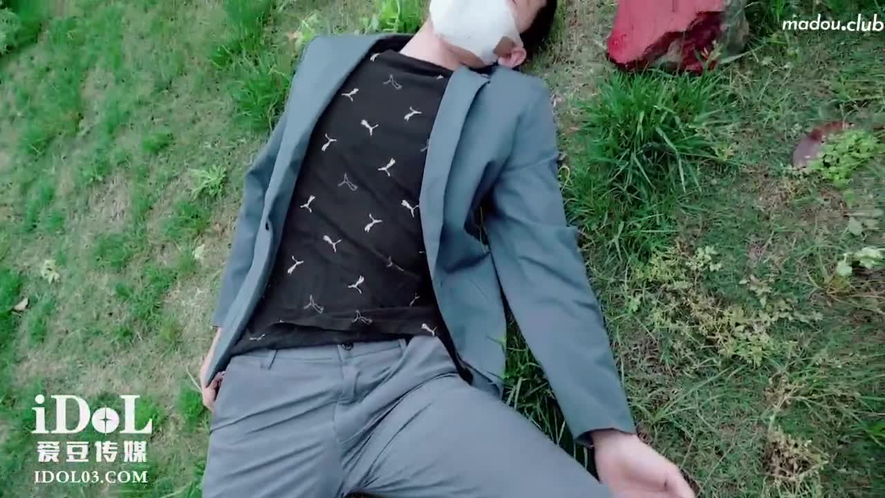CUS-1735 腹黑男爆操他人妻